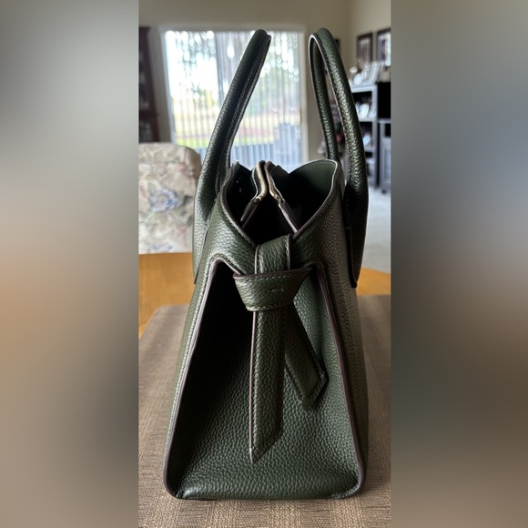 Kate Spade Purse - Picture 4 of 9